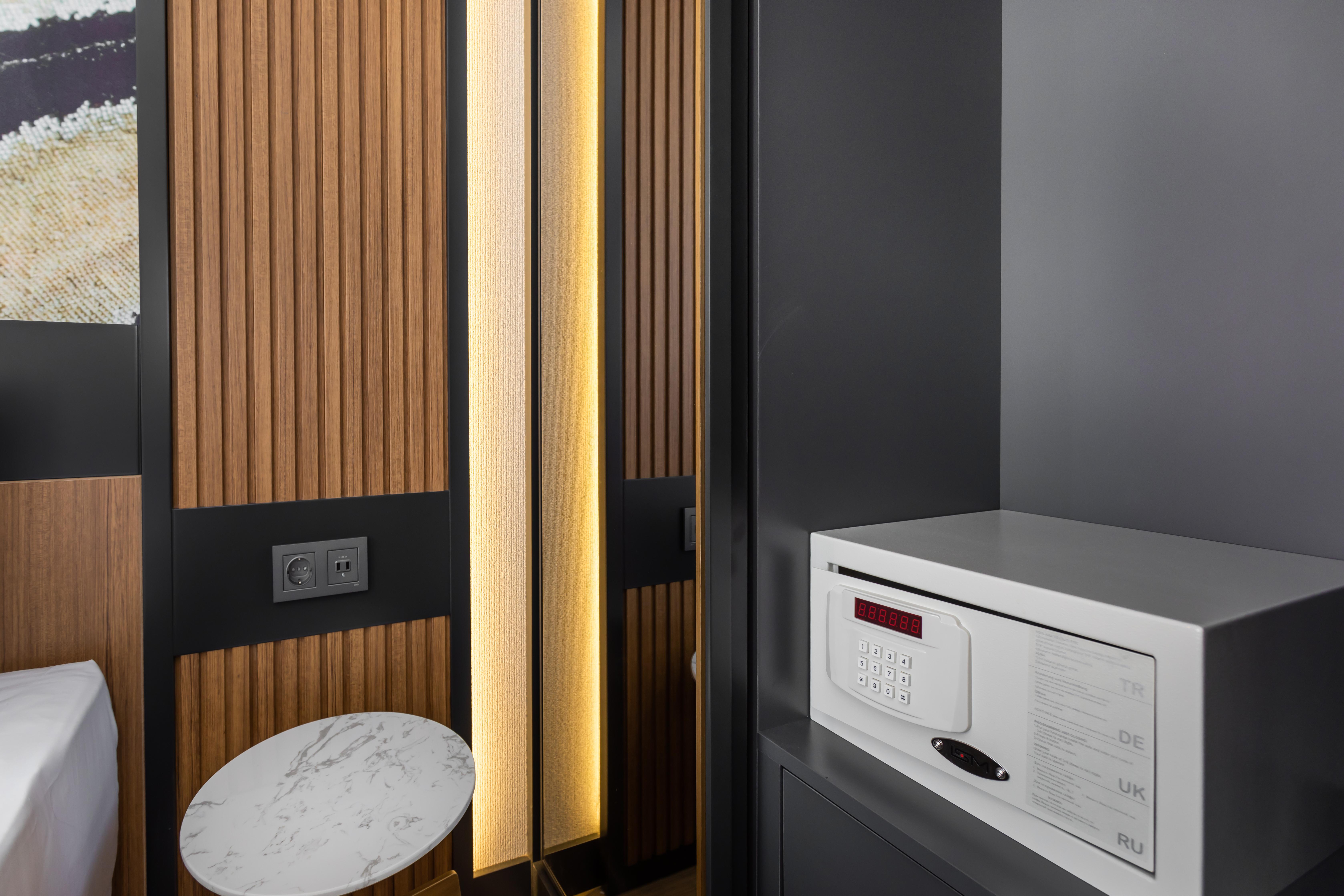 Nox Suite Анталия Екстериор снимка